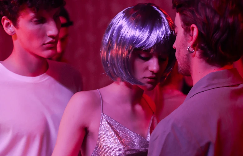 MFM having fun dancing in a club